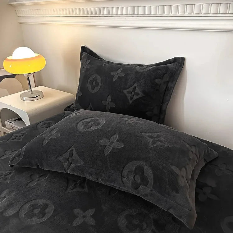 MonoFloral Milk Velvet Bedding