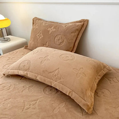 MonoFloral Milk Velvet Bedding