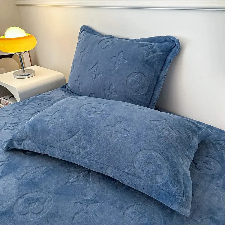 MonoFloral Milk Velvet Bedding